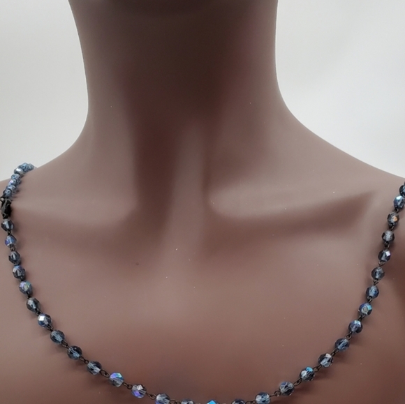 NEW stunning blue iridescent glass bead necklace - Picture 8 of 9